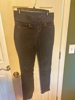 Gap maternity skinny jeans